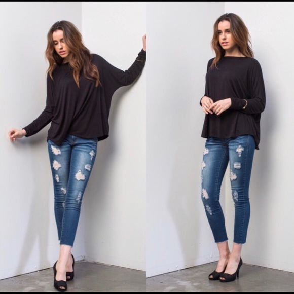 Open back long sleeve tee with ivory lace detail - Picture 2 of 3